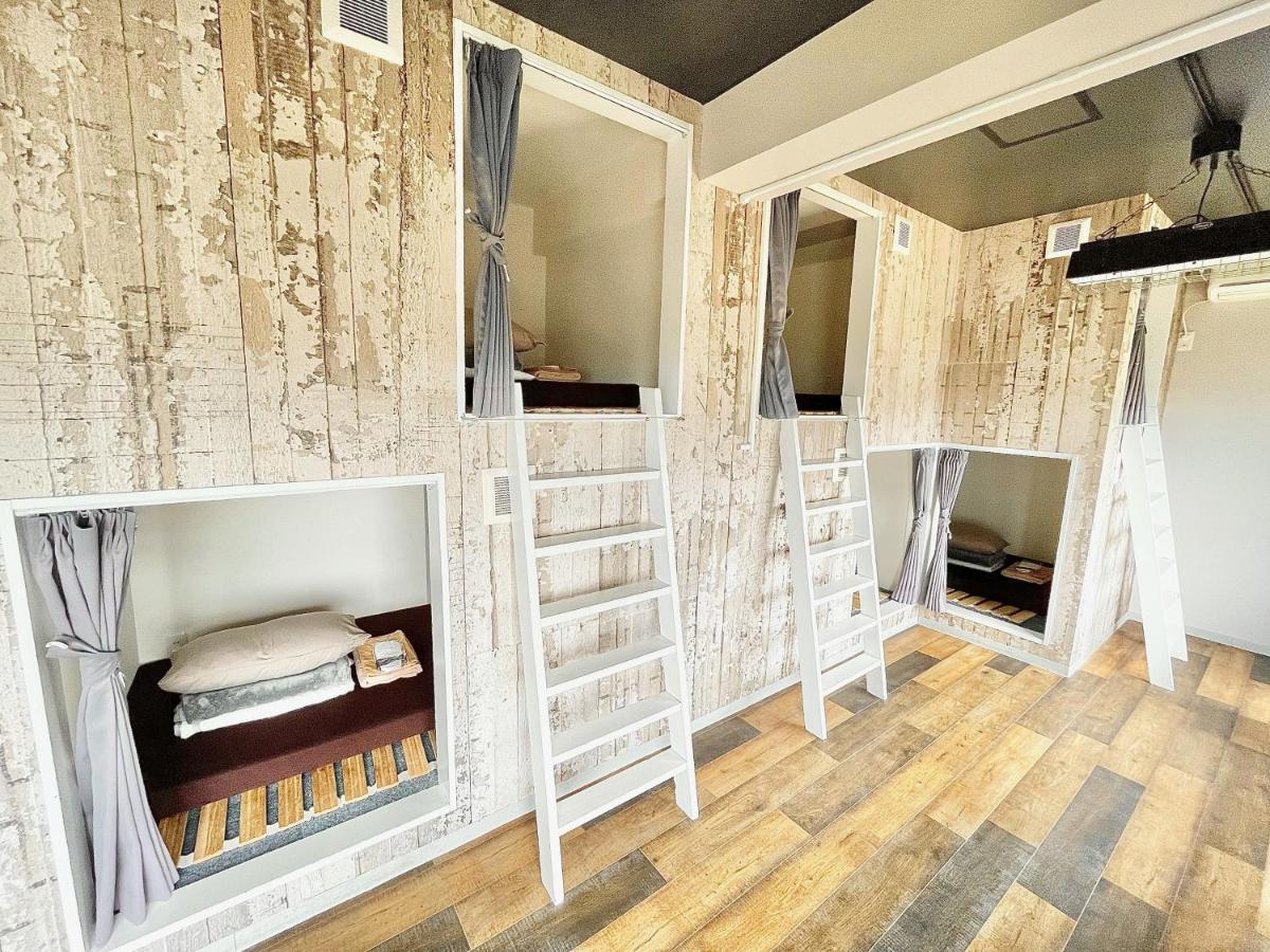 Готель Book Tea Bed Izuoshima Екстер'єр фото